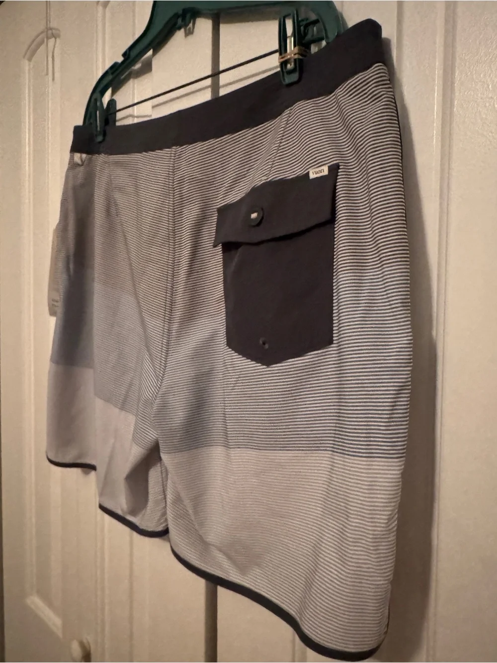Vuori Mens cruise board short size 34 - Picture 4 of 6